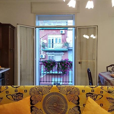 Una Casetta Al Centro Di Napoli Zewnętrze zdjęcie