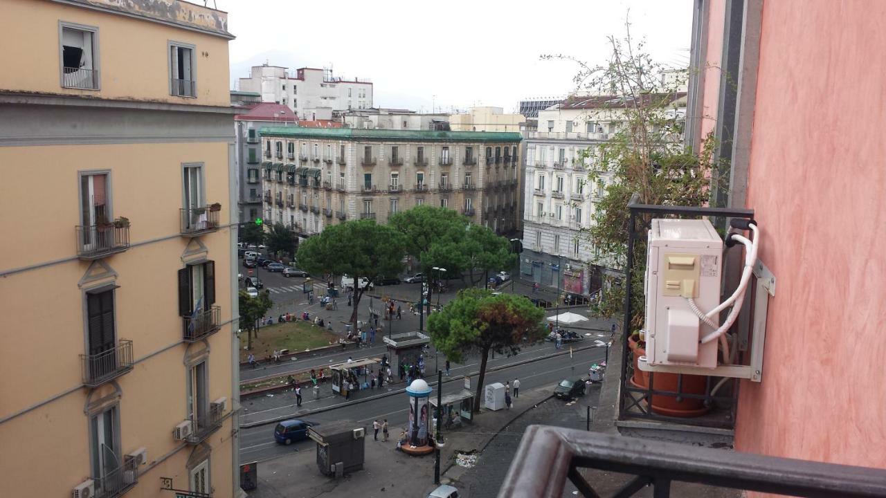 Una Casetta Al Centro Di Napoli Zewnętrze zdjęcie